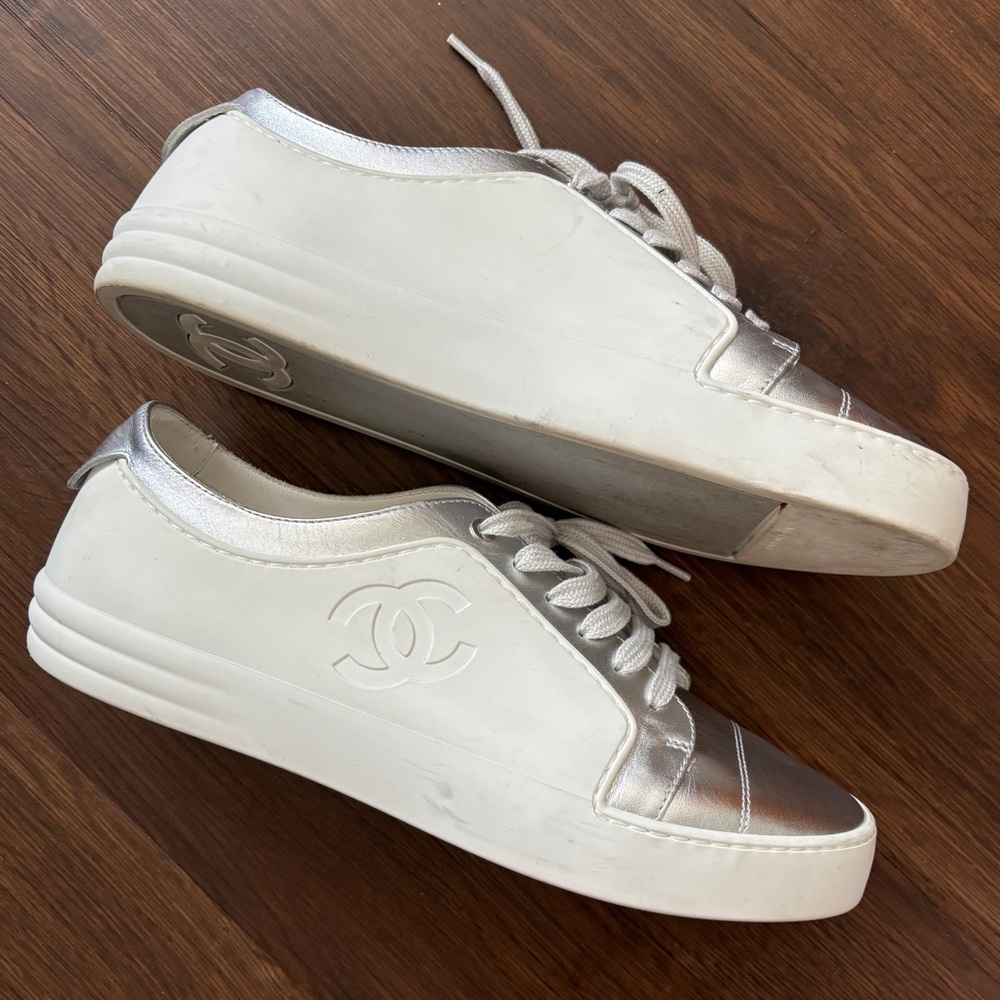Chanel Interlocking CC Leather & Rubber White Silver Wedge Sneakers Trainers - Picture 5 of 15